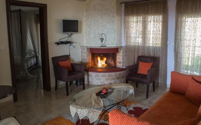 Enastron Hotel