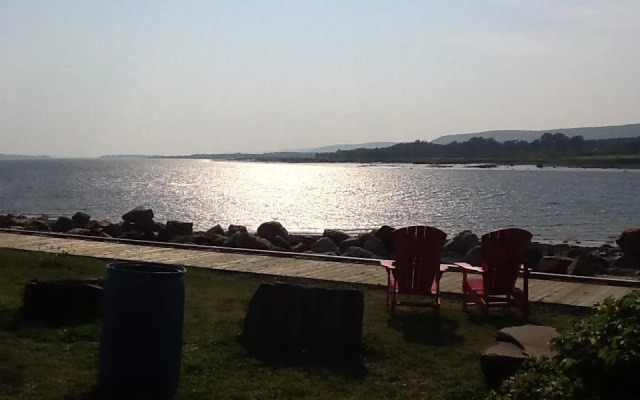 Tides and Time Vacation House