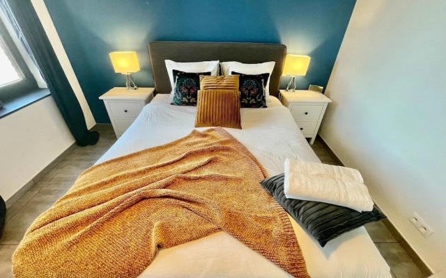 Suite in Antwerp Near Meir Shops