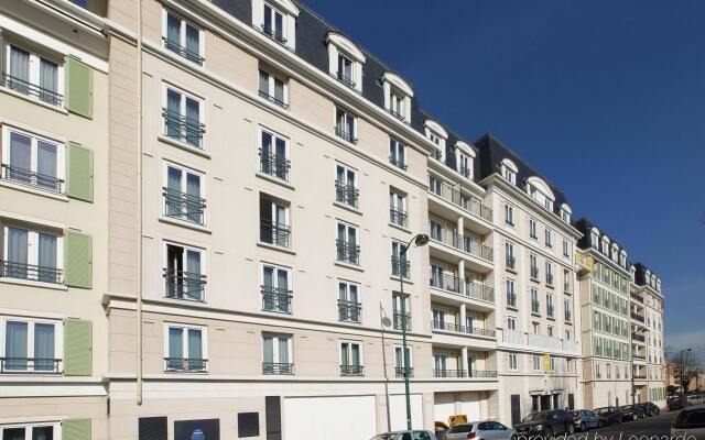 Отель Appart'City Paris Saint-Maurice вид на фасад