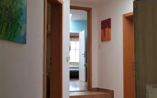 Gastewohnung 4-Raum Wohnung Fur 2-8 Personen