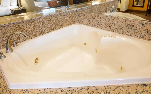 Comfort Suites Clovis - Fresno