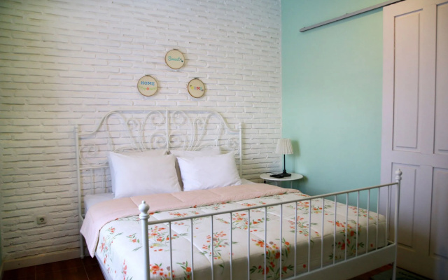 Sweet Peach House