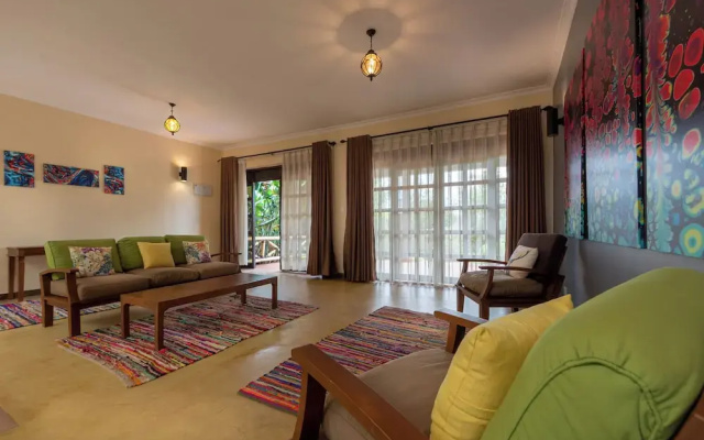 Emburara Farm Lodge