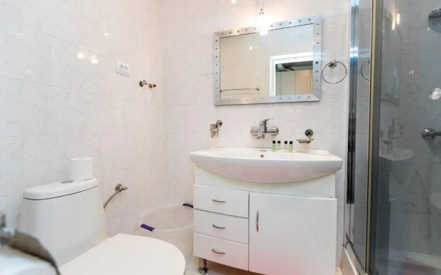 Wehost Apartment with Ethnic Design