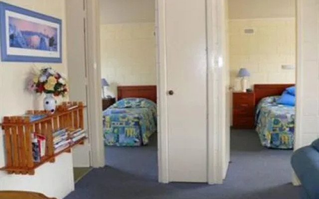 Sandpiper Holiday Units