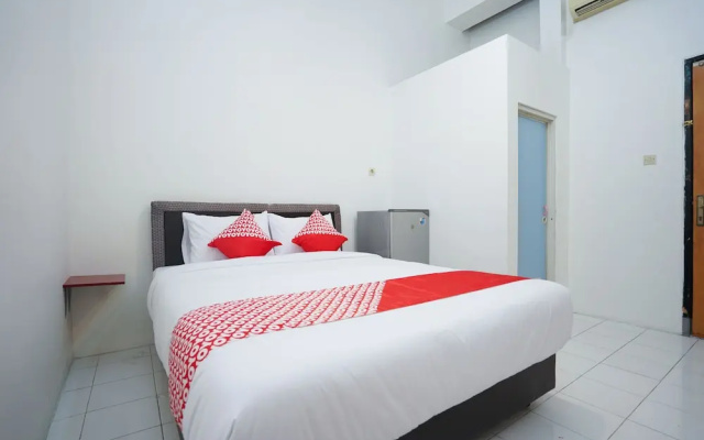 OYO 1624 Panjang Jiwo Residence