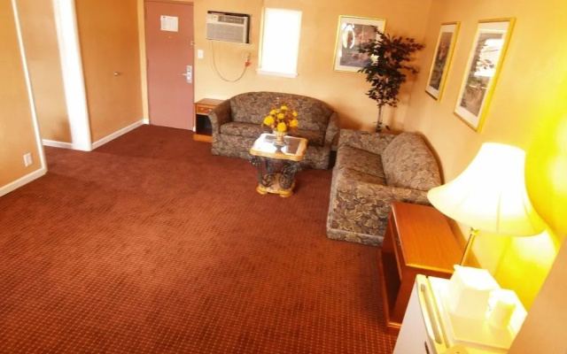 Parkway Inn