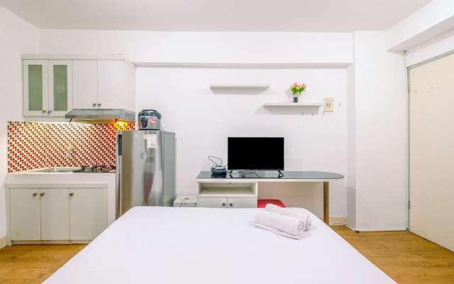 Homey And Fully Furnished Studio At Green Bay Pluit Apartment