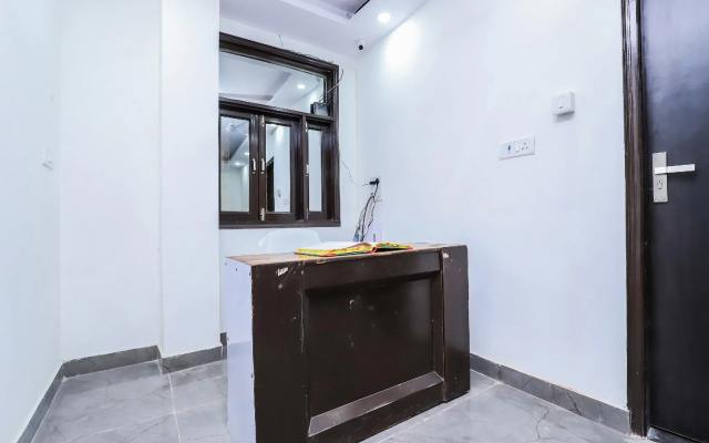 OYO 22355 Hotel Istay