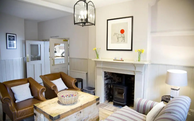 The White Horse Blakeney