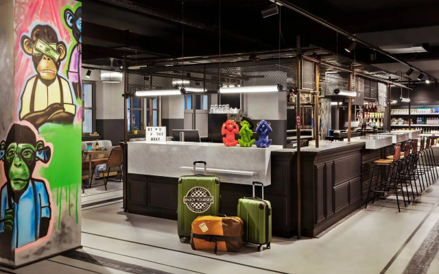 Moxy Lille City