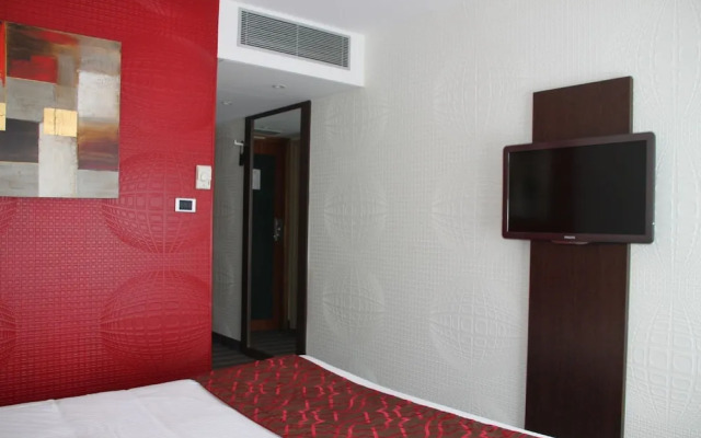 Brit Hotel Belfort Centre - Boreal