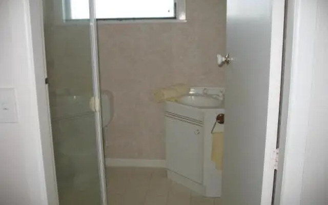 59 Chaucer Apartment