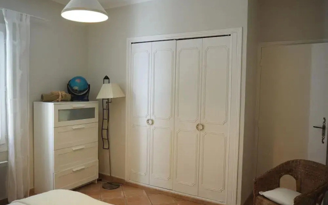 Holiday Home in Villes-sur-auzon With Pool