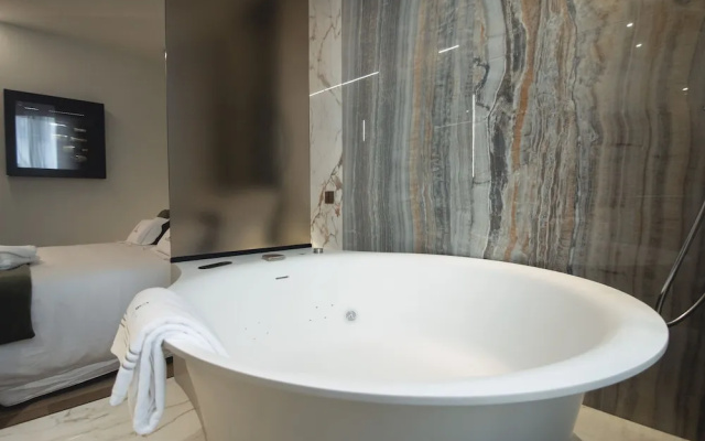 Tritone Luxury Suites Fontana di Trevi