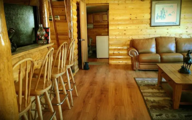 Wapiti Mountain Cabin