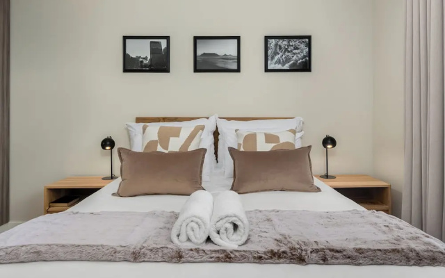 Foreshore Place 812