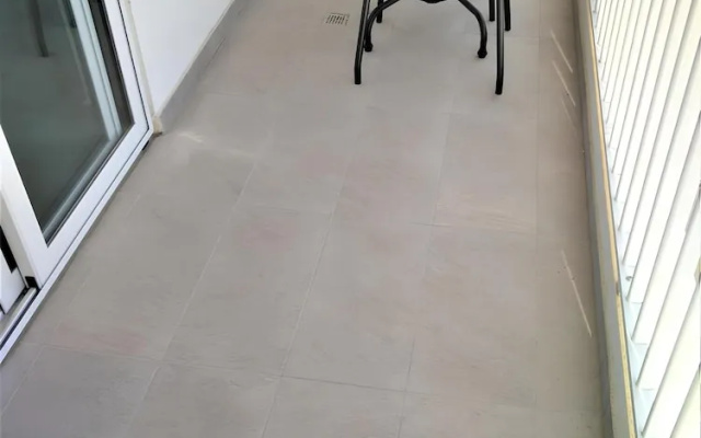 Elise Apartments