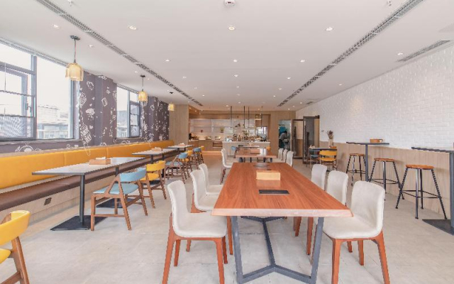 Hanting Premium Hotel Lhasa Railway Station