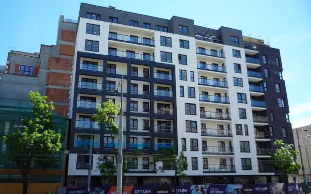 Апартаменты Comfortable Apartment in Warsaw вид на фасад