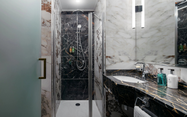 Allure Hotel & Residence Prague