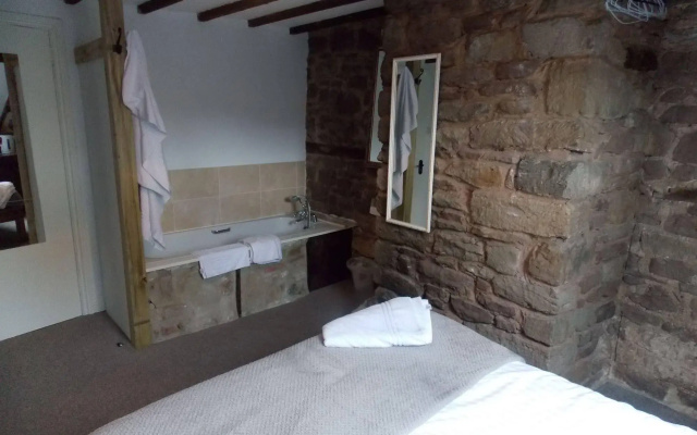 Cross Keys Inn Goodrich