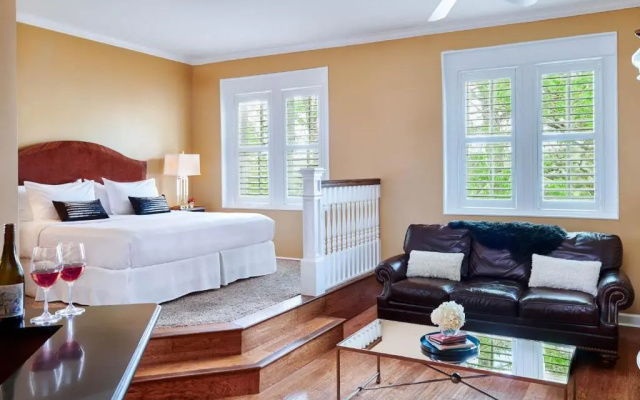 Inn at Carnall Hall