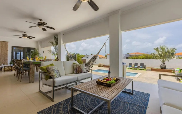 Villa Sophie Privatepool 5 Minutes From the Beach