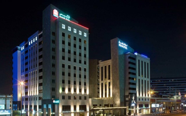 Отель Novotel Dubai Deira City Centre ОАЭ, Дубай - 3 отзыва об отеле, цены и фото номеров - забронировать отель Novotel Dubai Deira City Centre онлайн вид на фасад