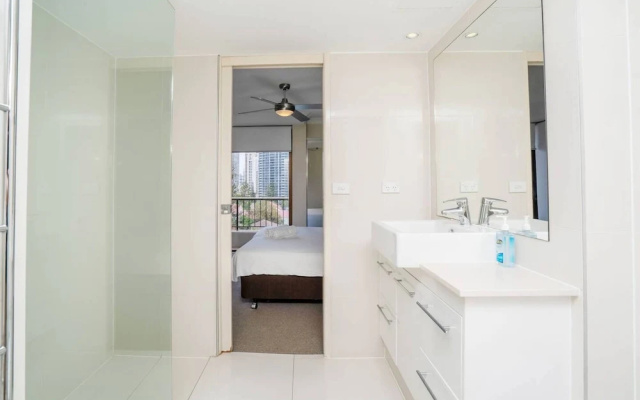 Stunning Sea and Ocean Views Apt