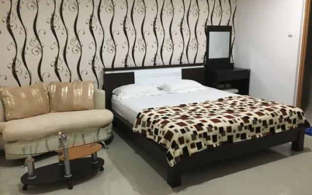 Crystal Guesthouse
