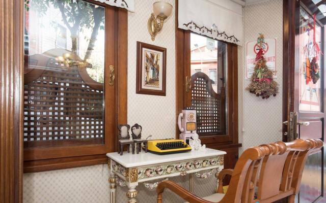 Emine Sultan Hotel вид на фасад