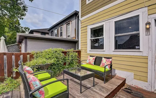 Spacious 4BR House Near Prime Downtown!