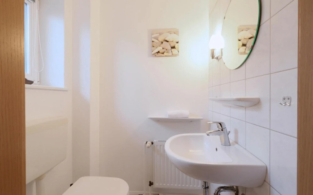 Beautiful Home in Dagebüll With 2 Bedrooms and Wifi
