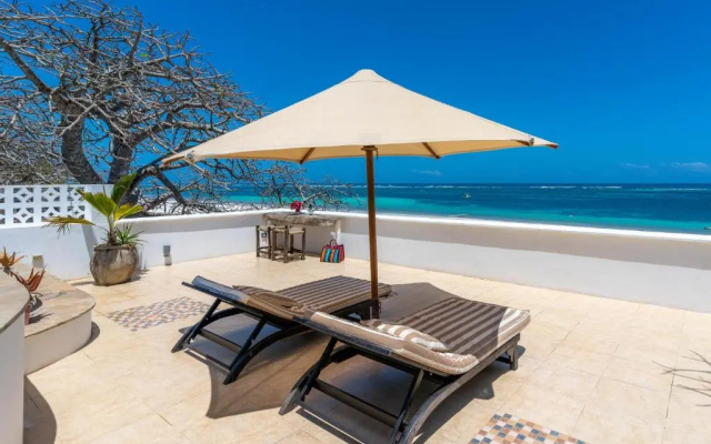 Tequila Sunrise Sky Cabana-Diani Beach (Adults Only)