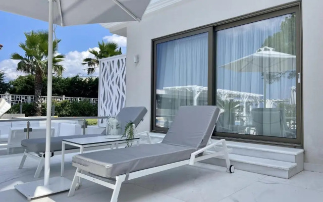 Laguna Resort