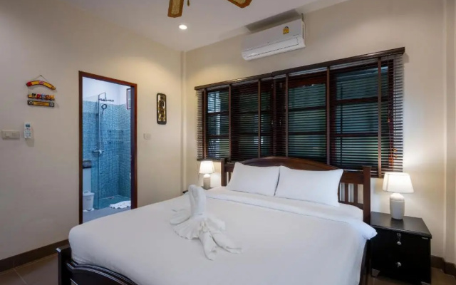 Spacious 3 bedroom villa with private pool and jacuzzi