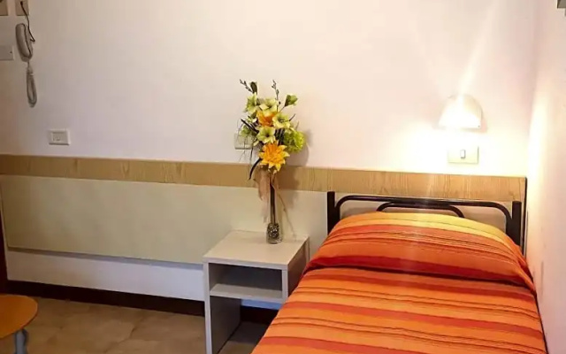 Alcazar Hotel