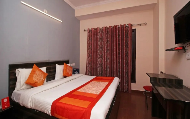 Collection O 6343 Hotel City Rooms Greater Noida