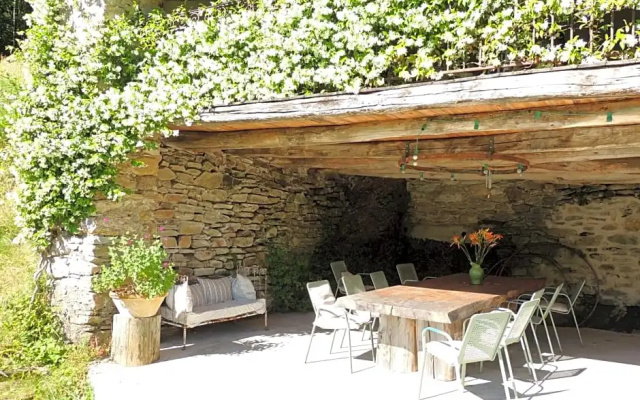 Nabat le Haut, chambre et table d'hotes