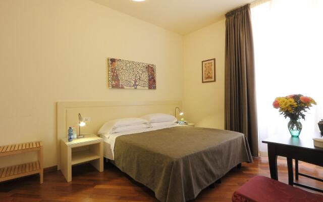 Отель Relais Martinez Florence Флоренция комната для гостей