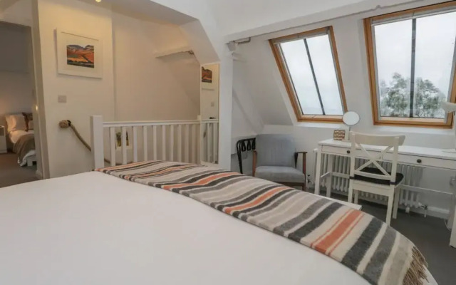 Moorhurst Cottage
