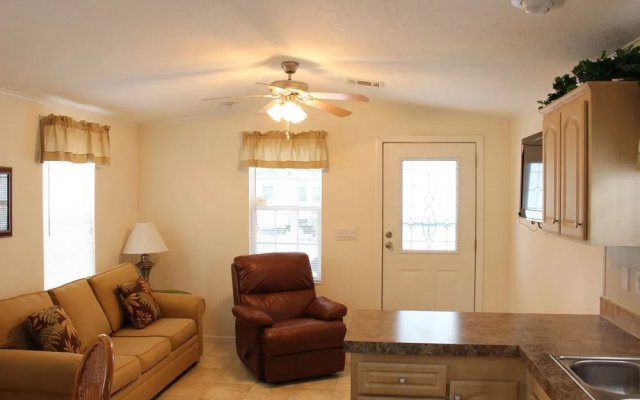Club Naples RV Resort
