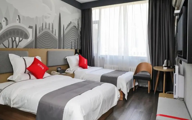 Thank Inn Shanxi Lvliang Fenyang City Yingcai Street