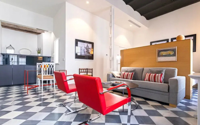 Cozy Apartment Near City Center San Laureano I