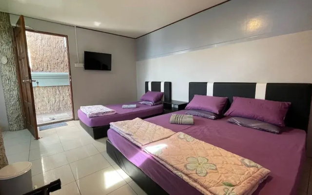 OYO Home 90704 Kds Garden & Stay
