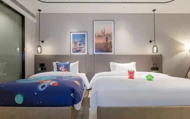 Country Inn & Suites by Radisson, Jiujiang BALIHU International Automobile City