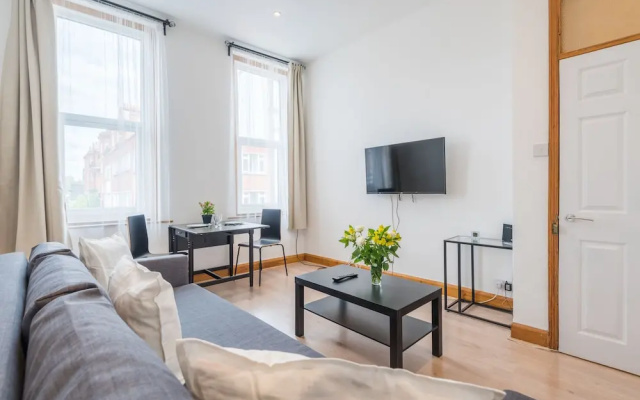Stunning West Kensington Home by Olympia London