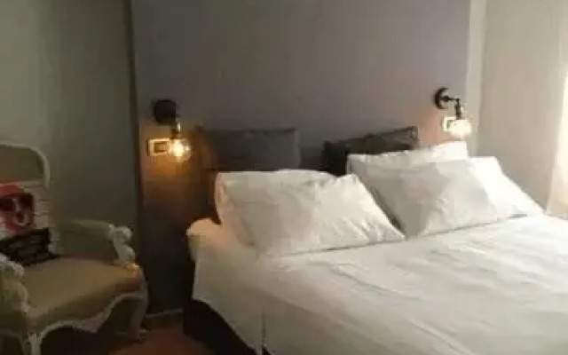 Room 18 Superior